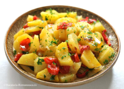 CARTOFI TARANESTI LA CUPTOR – RETETA DE POST