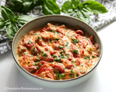 Mancare de ardei copti cu smantana