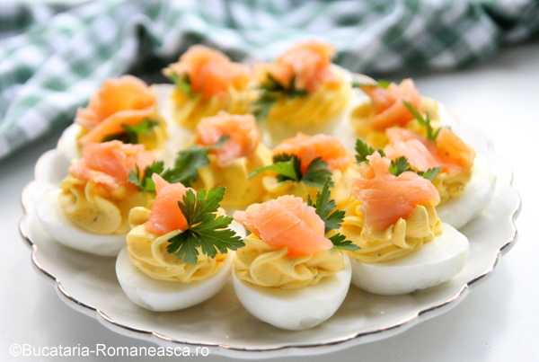 oua umplute pentru sarbatori cu crema de branza