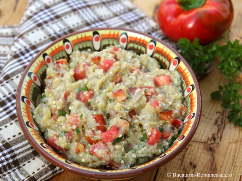 Salata de vinete cu rosii si ardei